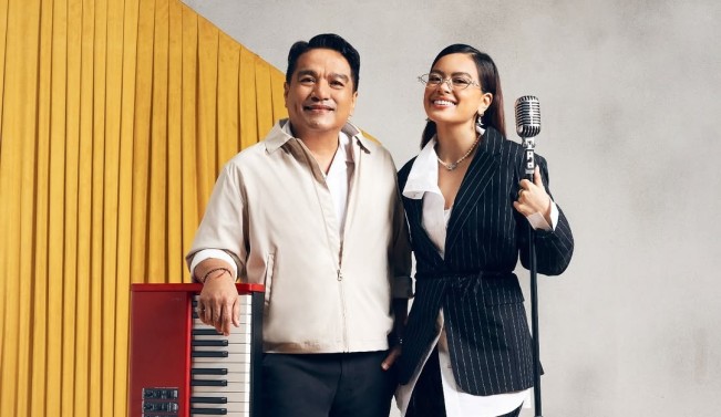 Eva Celia bersama ayah, Indra Lesmana. [Instagram @evacelia]